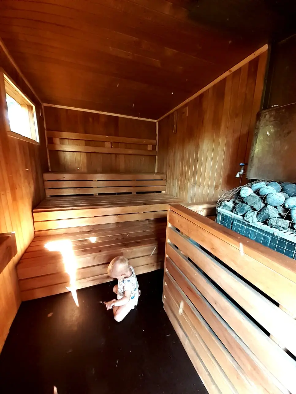 Sauna podjezdna Sauenka w użyciu z osobami korzystającymi